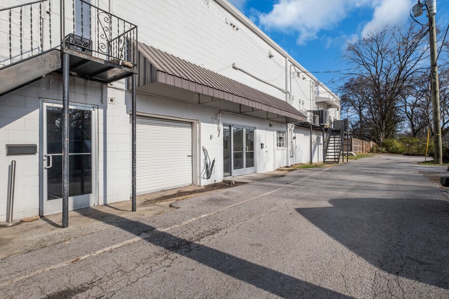 Primary Photo Of 1404-1406 McGavock Pike, Nashville Freestanding For Lease