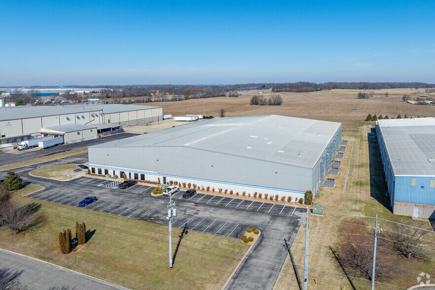 More Photos Of 1035 Fred White Blvd, Portland Warehouse For Lease