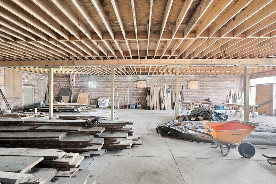 More Photos Of 1637-1651 Main St N, Jacksonville Storefront Retail Residential For Sale