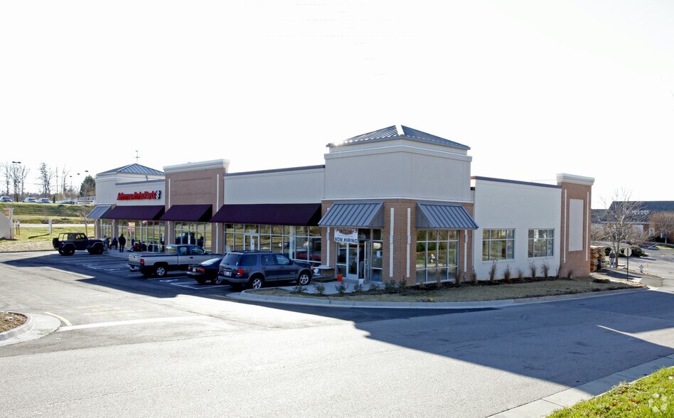 More Photos Of 12051-12059 Southshore Pointe Dr, Midlothian General Retail For Lease