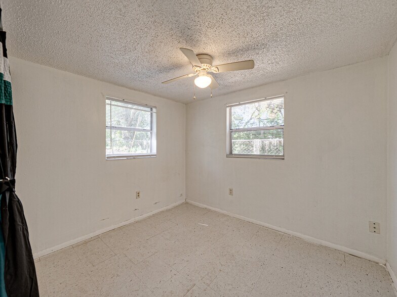 More Photos Of 38230 Roosevelt Ave, Dade City Apartments For Sale