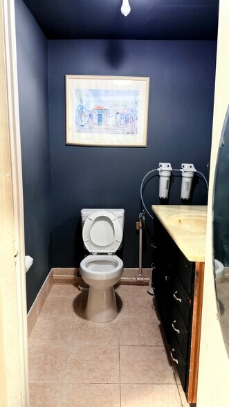 More Photos Of 1314-1334 Spruce Ave, Orlando Warehouse For Lease