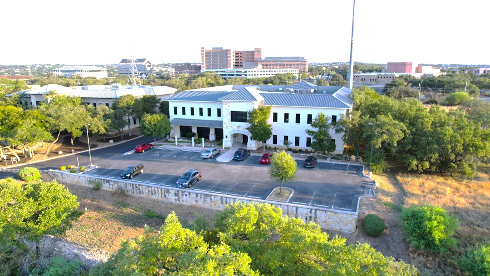 Primary Photo Of 335 E Sonterra Blvd, San Antonio Medical For Lease