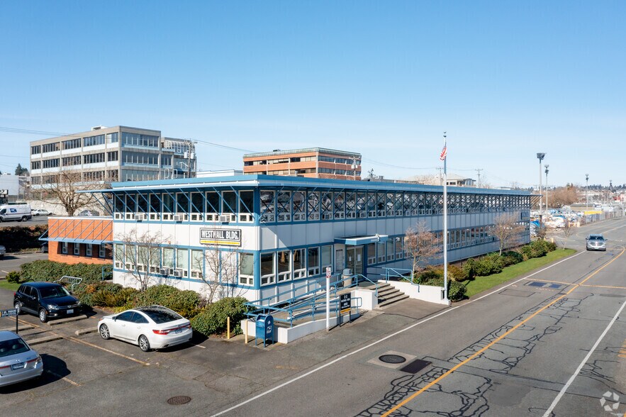 More Photos Of 4005 20th Ave W, Seattle Flex For Lease