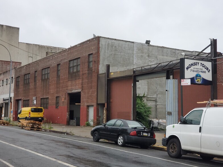 More Photos Of 880-890 Dean St, Brooklyn Warehouse For Lease