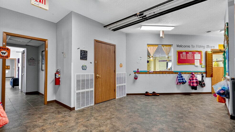 More Photos Of 1612 Truax Blvd, Eau Claire Daycare Center For Sale