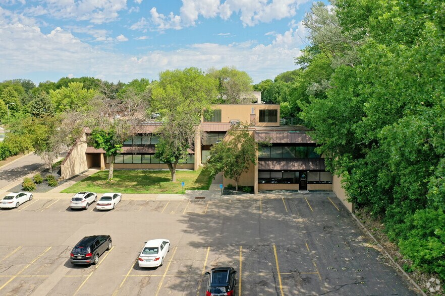 More Photos Of 7501 80th St S, Cottage Grove Medical For Sale