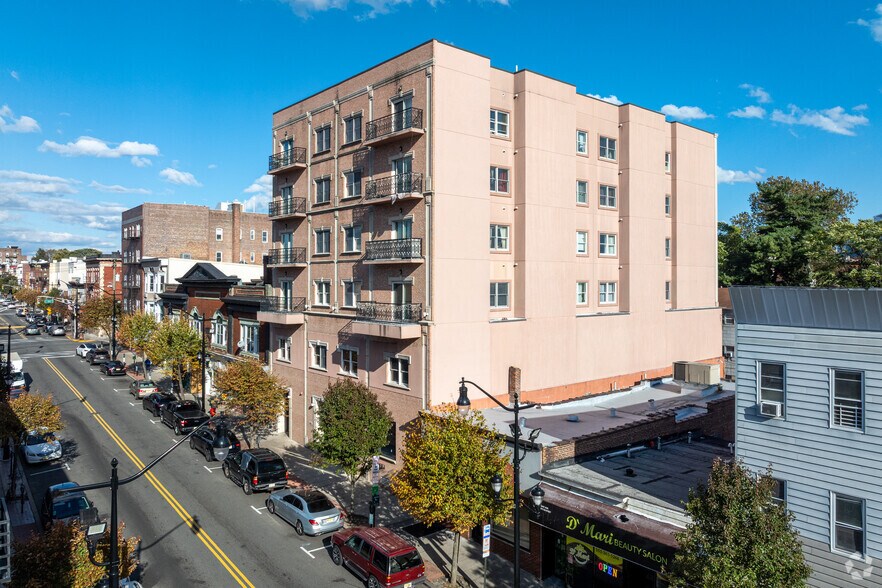 Primary Photo Of 1210 Summit Ave, Union City Apartments For Sale