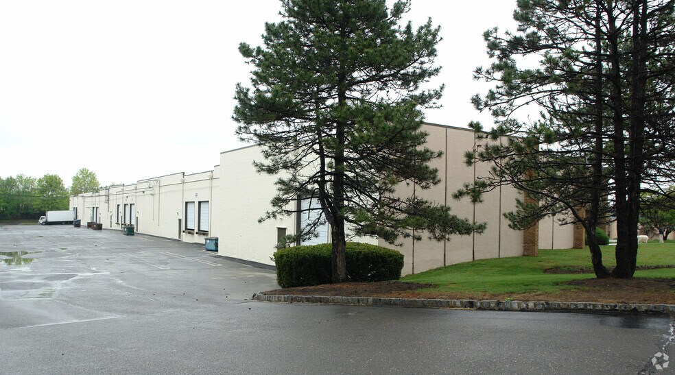 More Photos Of 12 Edgeboro Rd, East Brunswick Warehouse For Lease