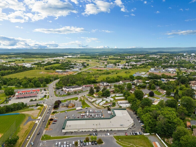 More Photos Of 625 Mount Clinton Pike, Harrisonburg General Retail For Lease