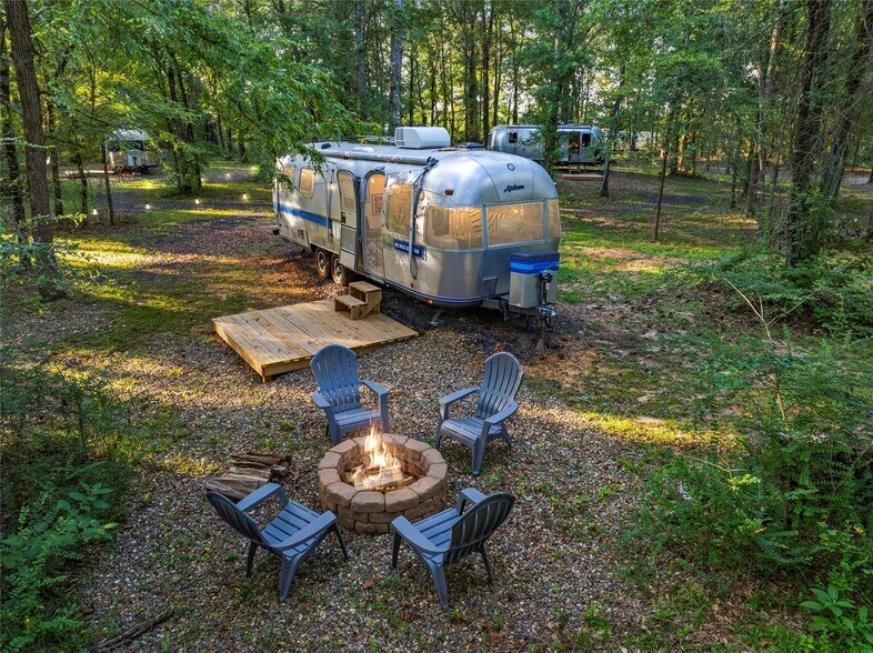 Primary Photo Of 2475 Belpine Loop, Broken Bow Flex For Sale