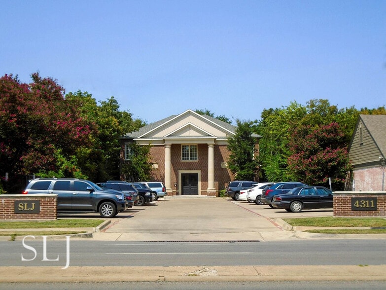 Primary Photo Of 4311 W Lovers Ln, Dallas Office For Lease