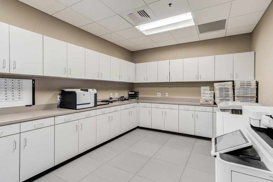 More Photos Of 5241 98th St, Lubbock Office Residential For Sale