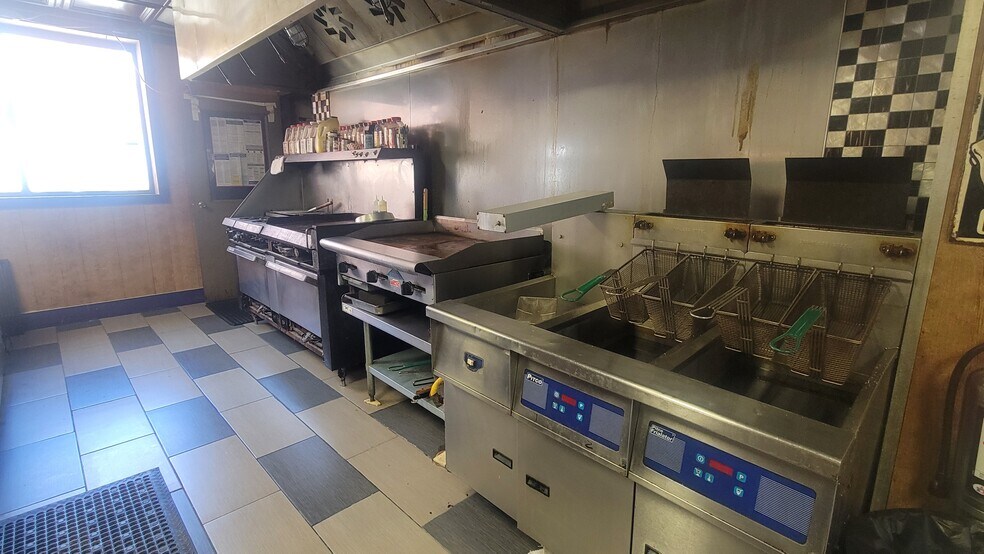 More Photos Of 3156 State St, Caledonia Bowling Alley For Sale