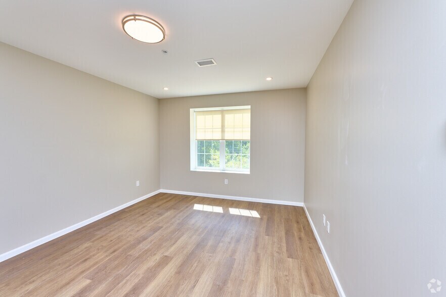 More Photos Of 1550 Empire Blvd, Webster Apartments For Sale