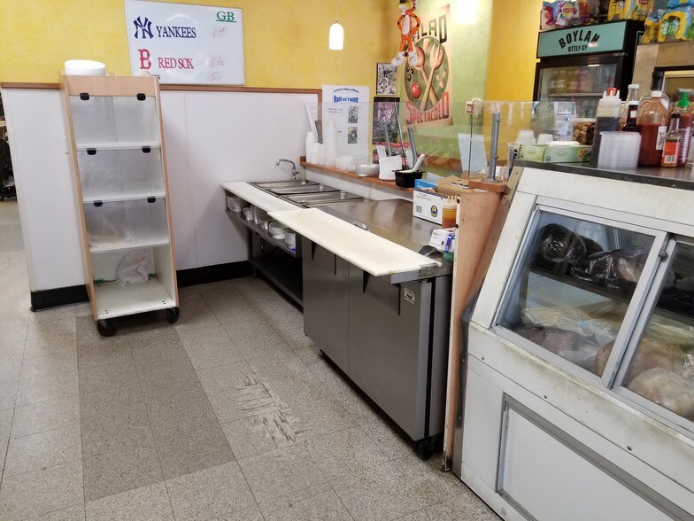 More Photos Of 303 Milton Ave, Ballston Spa General Retail For Sale