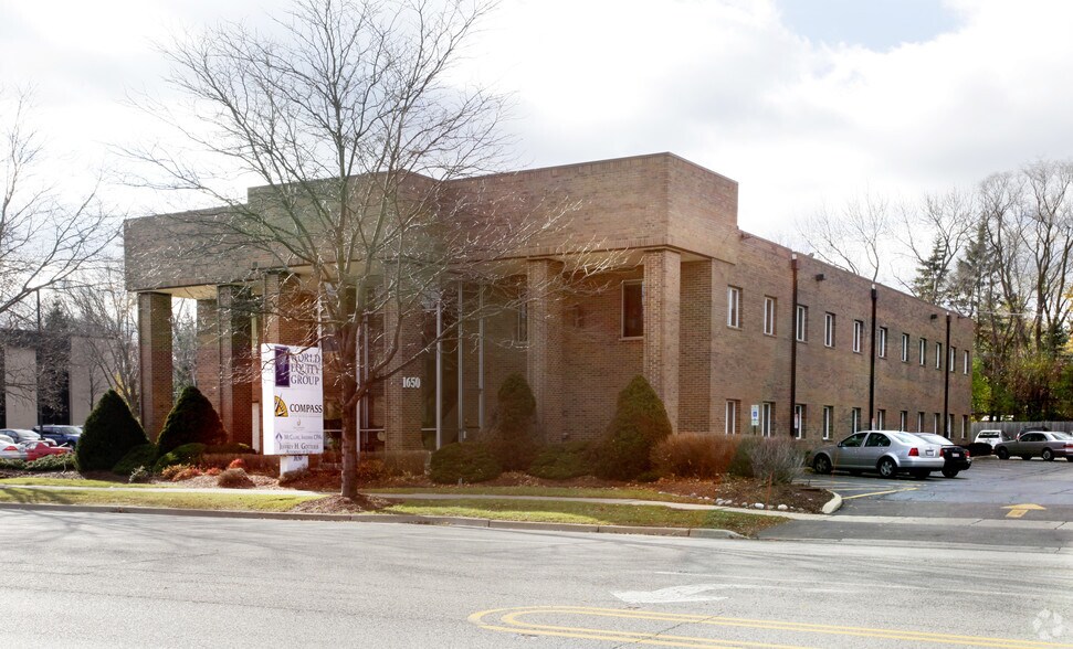 More Photos Of 1650 N Arlington Heights Rd, Arlington Heights Office For Lease