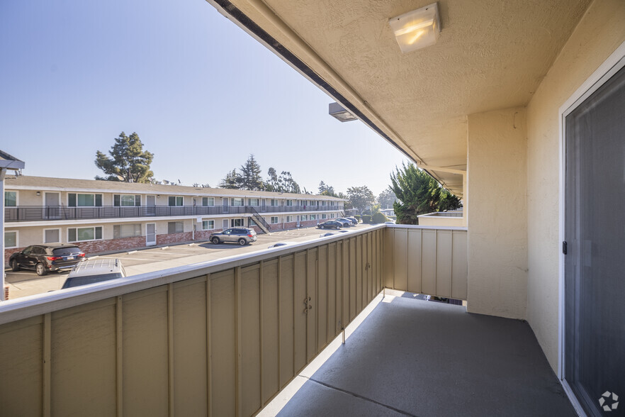 More Photos Of 2615 Marina Blvd, San Leandro Apartments For Sale