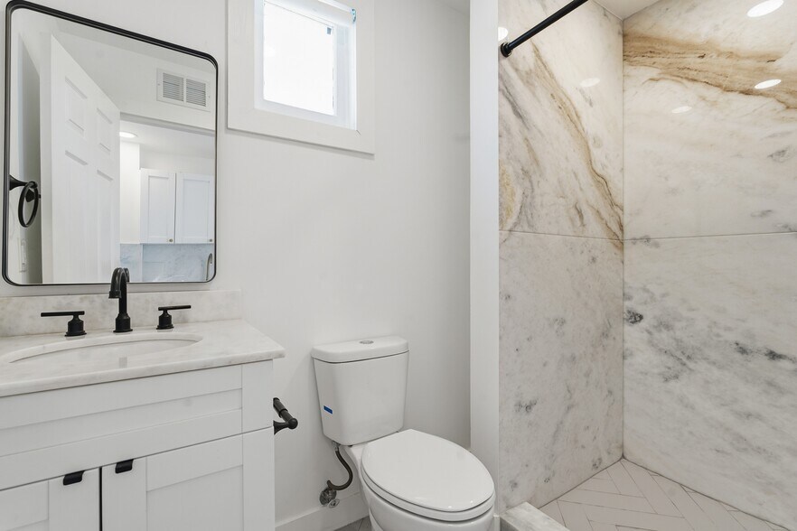 More Photos Of 326 6th Ave N, Saint Petersburg Apartments For Sale