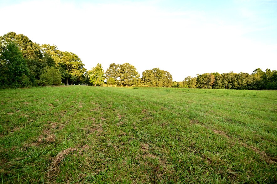 More Photos Of Cues Favorite @ La Plata Rd Route 488, Waldorf Land For Sale