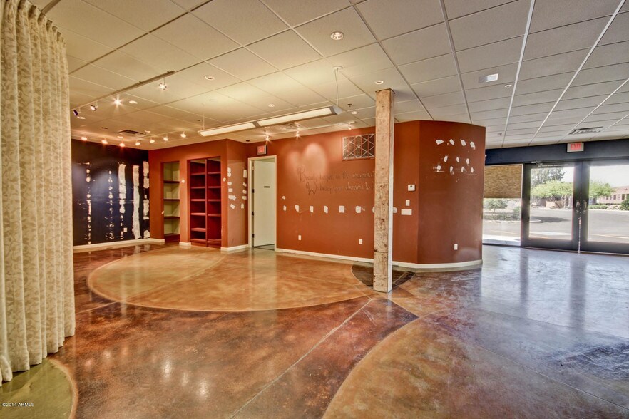 More Photos Of 16853 E Palisades Blvd, Fountain Hills Office For Lease