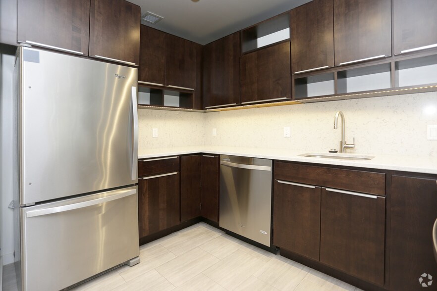 More Photos Of 55 Ionia Ave NW, Grand Rapids Apartments For Sale