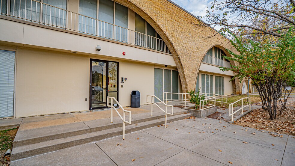 More Photos Of , Arlington Office For Sale