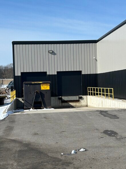 More Photos Of 1827 County Road 6 E, Elkhart Warehouse For Sale