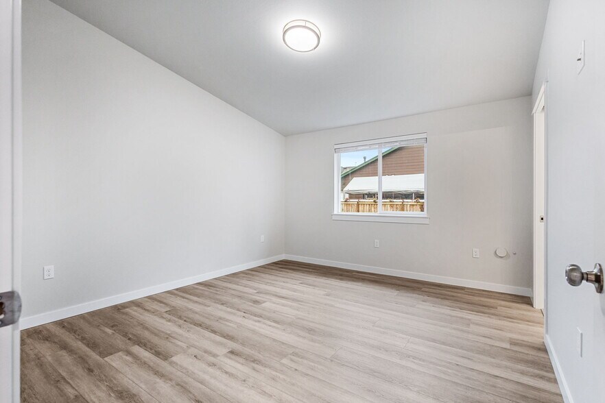 More Photos Of 1183 37TH Ct, Sweet Home Multifamily For Sale