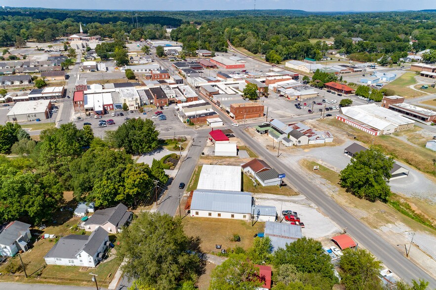 More Photos Of 217 Sparkman St SW, Hartselle Warehouse For Sale