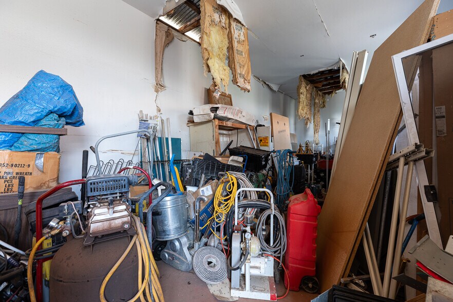 More Photos Of 723 E Highway 89, Kanab Storefront Retail Office For Sale