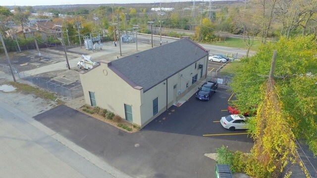More Photos Of 15790 New Ave, Lemont Office For Sale