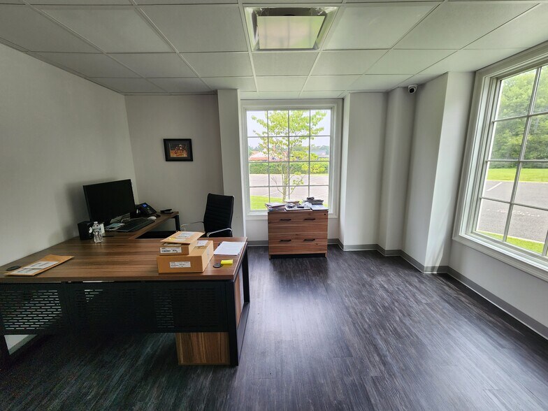 More Photos Of 32 Church Hill Rd, Newtown Office For Lease