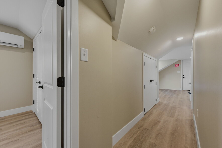 More Photos Of 2101 N Dupont Hwy, New Castle Freestanding For Sale