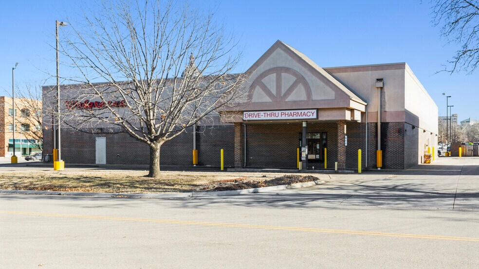 More Photos Of 1001 SW Topeka Blvd, Topeka Drugstore For Sale