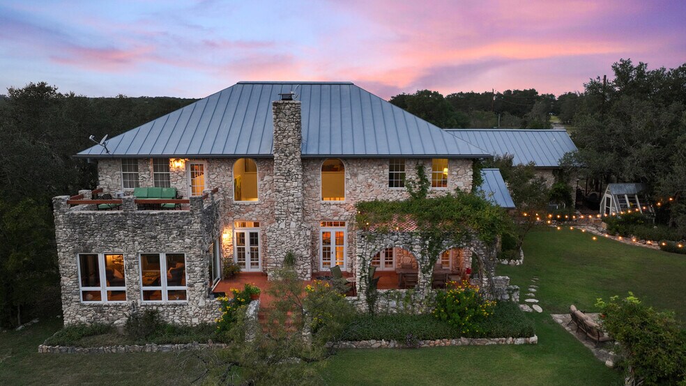 More Photos Of 5229 Hupedo Ranch Rd, Spicewood Specialty For Sale