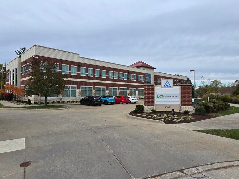 Primary Photo Of 4500 Courthouse Blvd, Stow Office For Lease