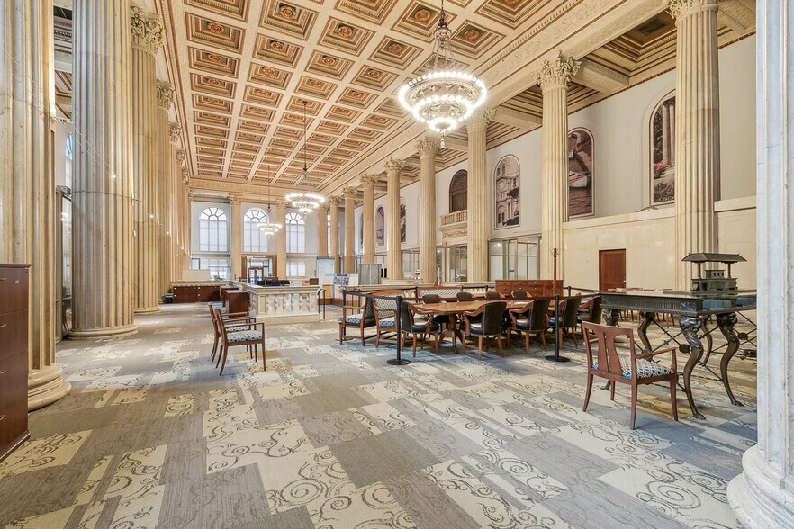 More Photos Of 812 Gravier St, New Orleans Apartments For Lease