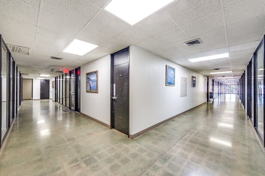 More Photos Of 4118 McCullough Ave, San Antonio Medical For Lease