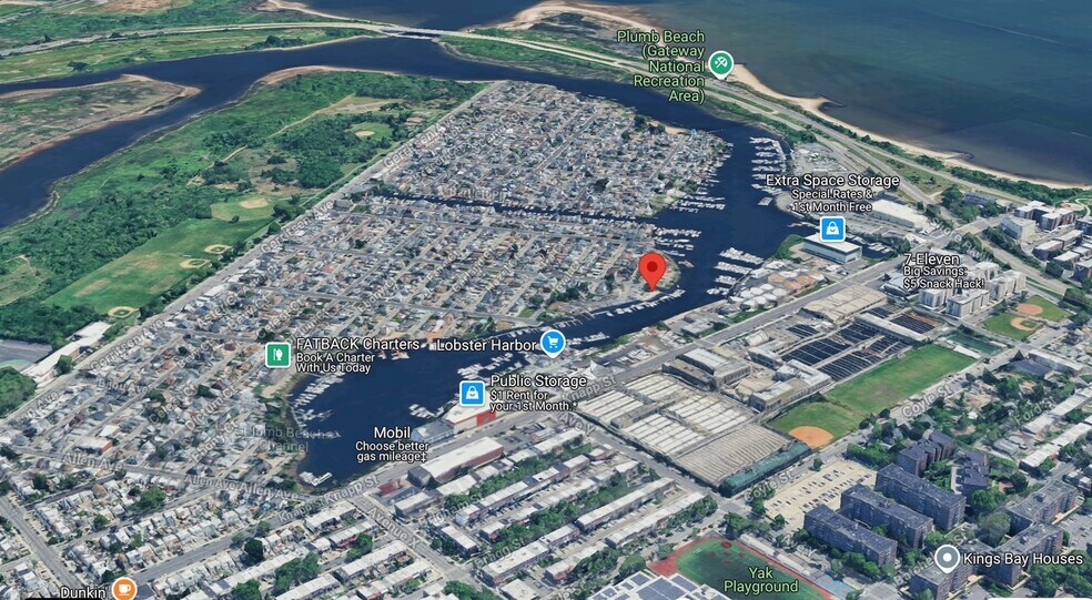 More Photos Of 25 Lacon Ct, Brooklyn Marina For Sale