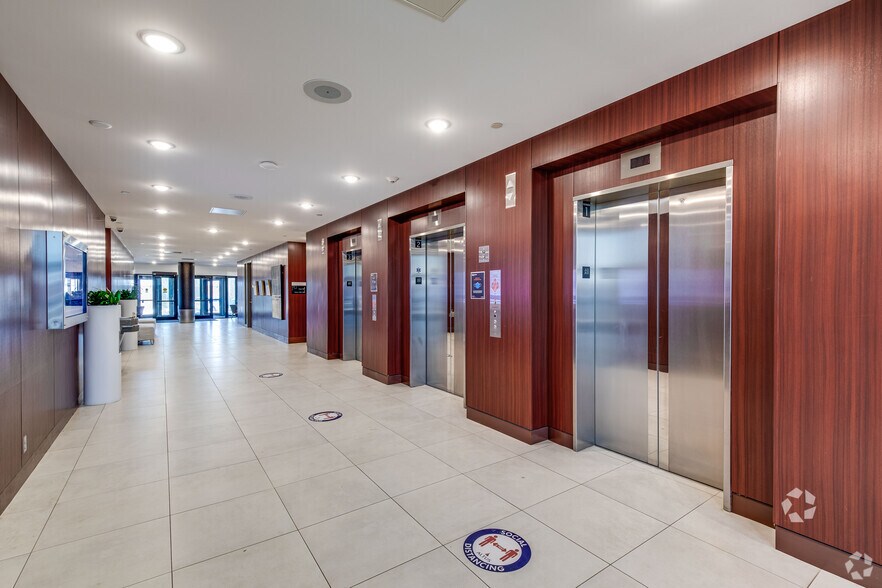 More Photos Of 1300 NE Godward St, Minneapolis Office For Lease