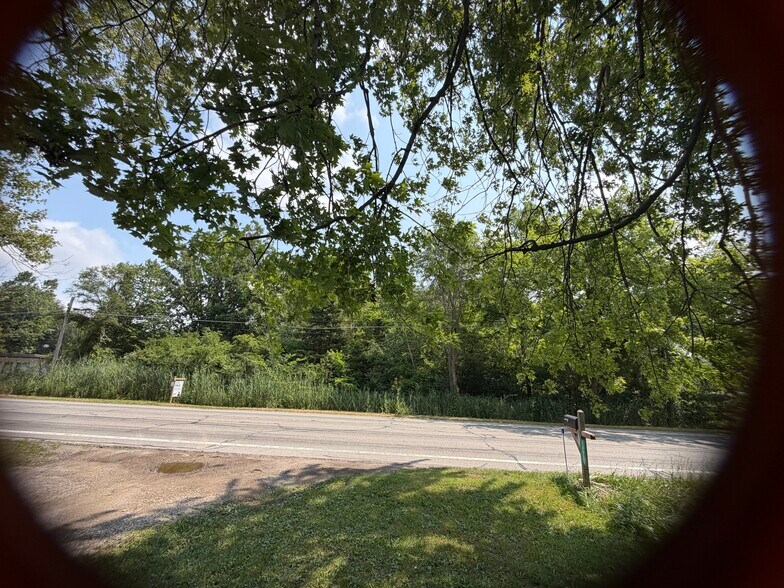 More Photos Of 0000 Huron River Dr, New Boston Land For Sale