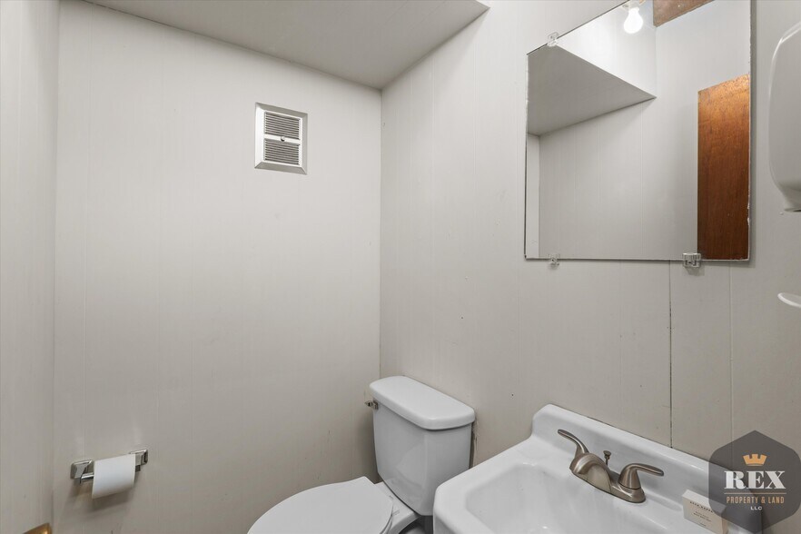 More Photos Of 1101 Greene St, Augusta Loft Creative Space For Sale