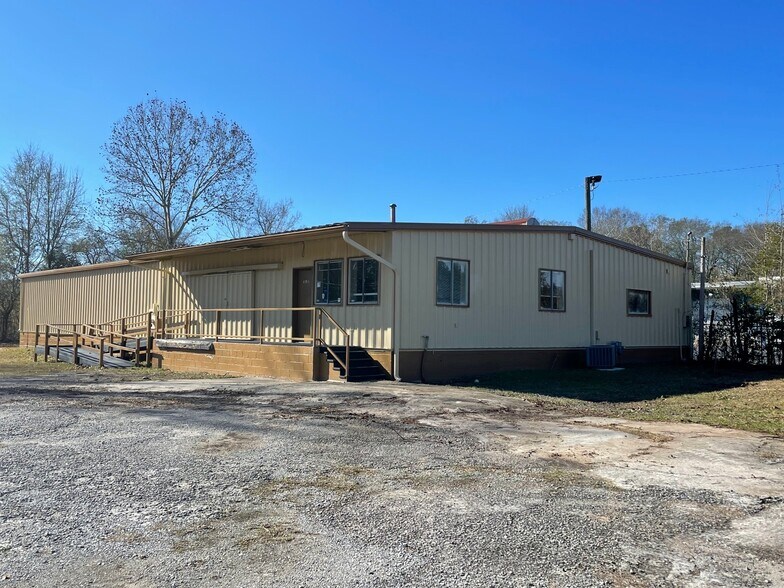 Primary Photo Of 515 Myrtle St, Warner Robins Office For Sale