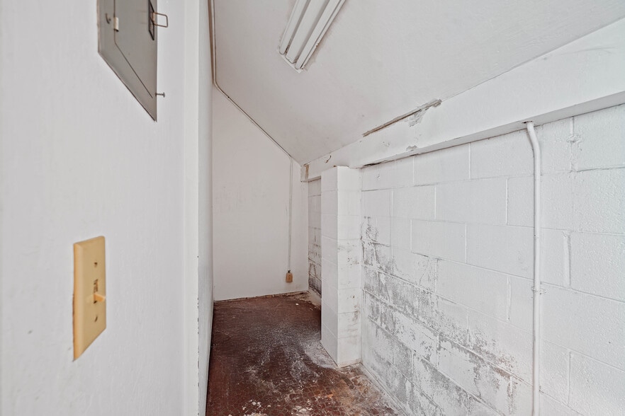 More Photos Of 2703 California St, Berkeley Religious Facility For Sale