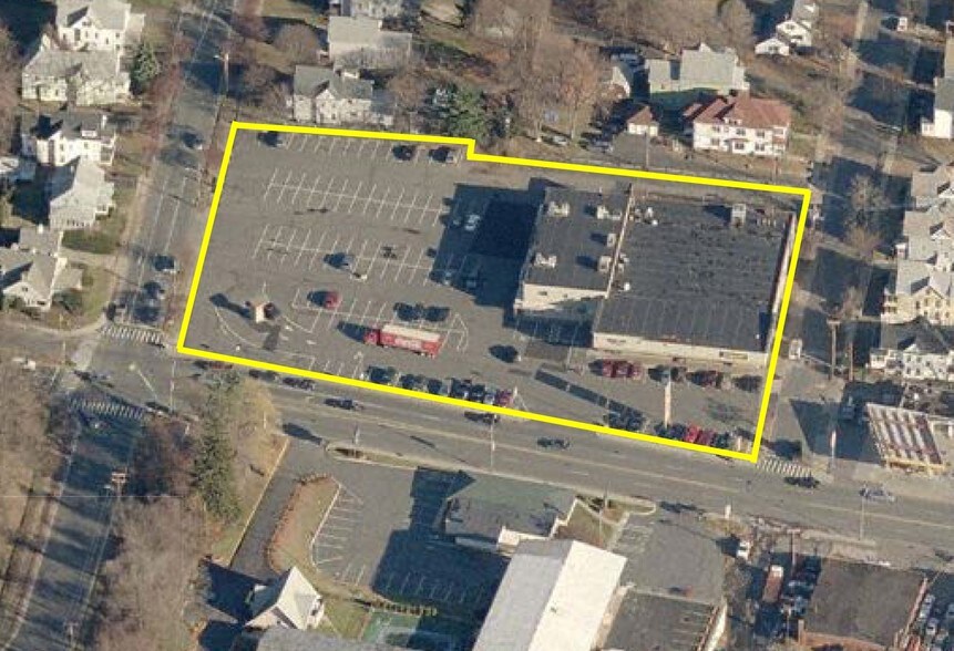 More Photos Of 1504-1506 Northampton St, Holyoke Storefront For Lease