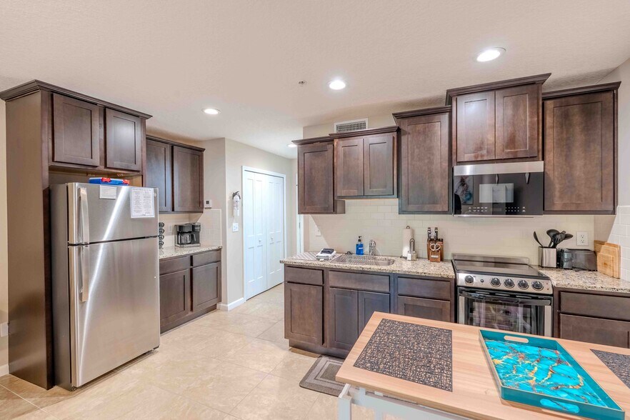 More Photos Of 3145 Ravines Rd, Middleburg Apartments For Sale