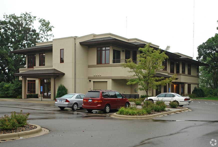 More Photos Of 4640 Nicols Rd, Eagan Medical For Sale