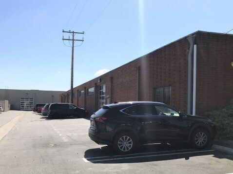 More Photos Of 13100 Yukon Ave, Hawthorne Research And Development For Lease