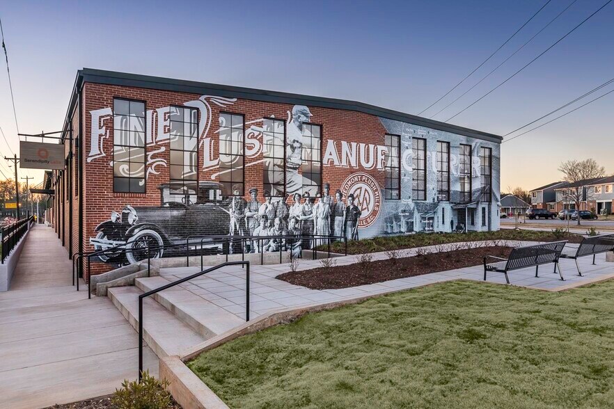 More Photos Of 141 Traction St, Greenville Office For Sale